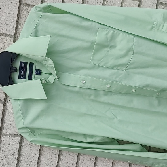 Men's Green Collar Shirt - Picture 5 of 8